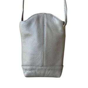 Cal-Wyn Pebbled Genuine Leather Crossbody cellphone Bag
